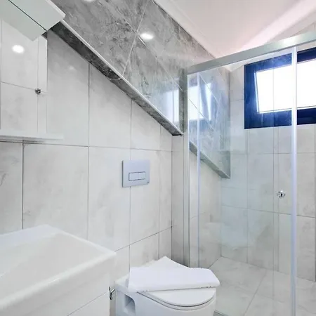 Hisaroenuende 4+1 Hotel Fethiye