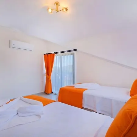 Hotel Hisaroenuende 4+1