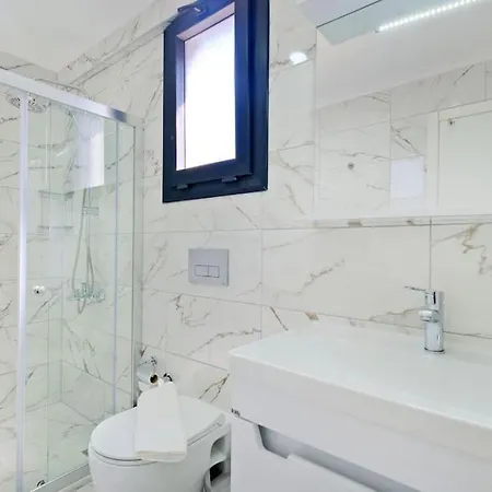 Hotel Hisaroenuende 4+1 *