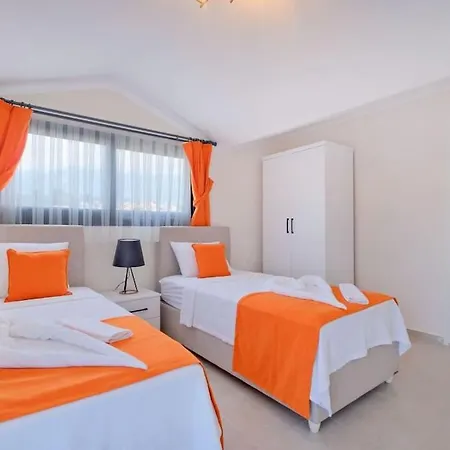 Hisaroenuende 4+1 Hotel *